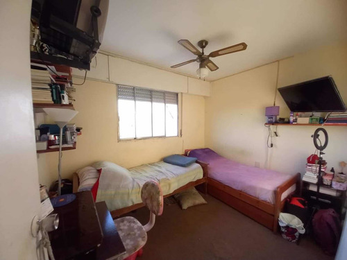 Apto 2 Dormitorios 8vo Piso, Excelente Ubicación