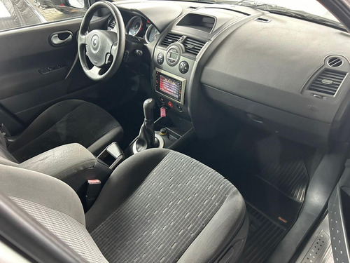 Renault Megane Grand Tour Dynamique 1.6 16v Hi-flex Mec.