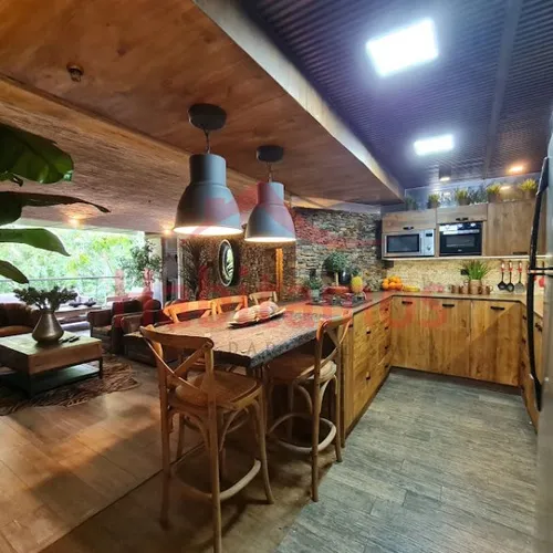 Apartamento En Venta En Medellín - El Poblado Cod 68626