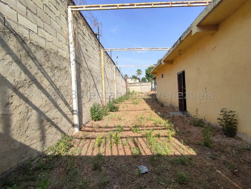 Ecl 23-30652 Rent A House Vende Terreno Con Anexo En Villa De Cura