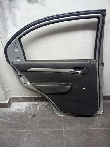 Tapizado Puerta Trasera Izquierda Chevrolet Aveo 