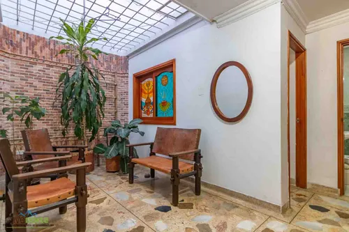 Casa En Venta En Calasanz. Cod V12472