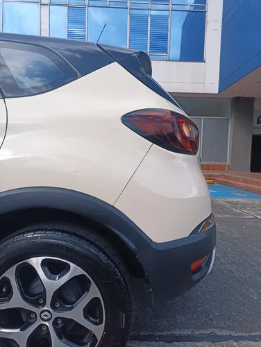 Renault Captur 2.0 Intens Automática