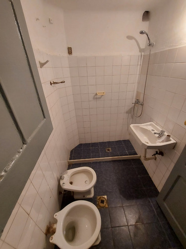 Mendoza/tapes 3 De Agraciada 3 Dorms Azotea Gto Comun $1300