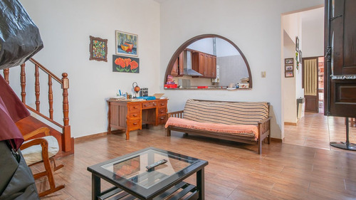 Venta Casa De 2 Plantas 4 Dormitorios En Arroyito