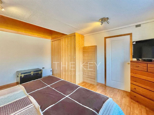 Casa En Venta De 5 Dorm. En Olmué