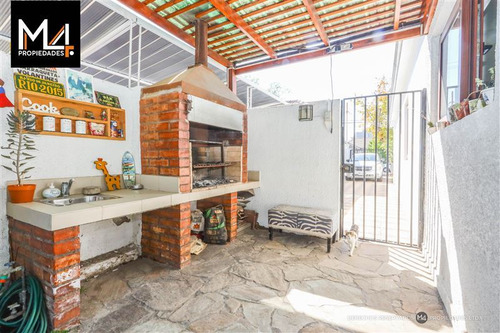 Casa En Venta En Ñuñoa
