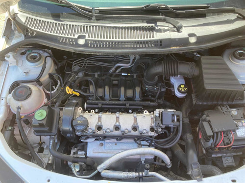 Imagen 9 de 10 de Volkswagen Gol 2021 1.6 Trendline 101cv