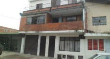 Venta De Casa Multifamiliar En Villa Colombia, Norte De Cali 8113.