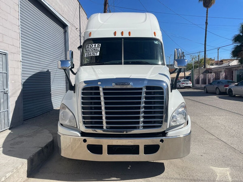 Tractocamión Nacional 2015 Freightliner Cascadia 125/camarot
