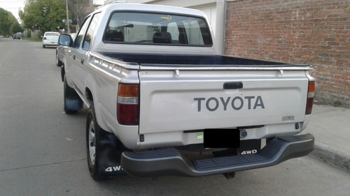 Imagen 7 de 15 de Toyota Hilux 2.8 D/cab 4x4 Mod 2001 Aspirada