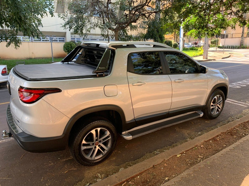 Fiat Toro 1.8 16v Freedom Flex 4x2 Aut. 4p