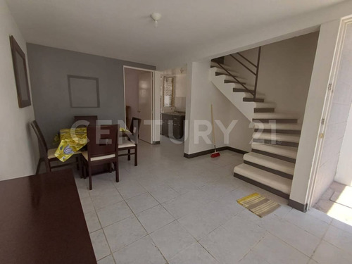 Casa Amueblada En Renta En Arrayanes San Juan Del Río, Qro.