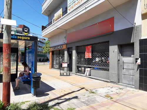 Local  En Venta En Lanús Oeste, Lanús, G.b.a. Zona Sur