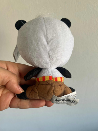 Peluche Po Bebé Kung Fu Panda Con Etiqueta 13 Cm (Usado)