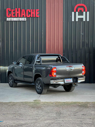 Toyota Hilux 2.8 Cd Srv 177cv 4x4 At