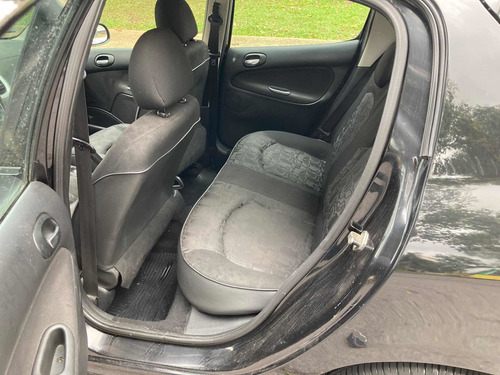 Pegout Xr 1.4 2011 Completo Sem Entrada