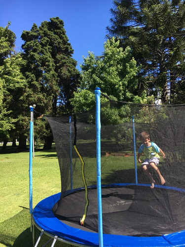Imagen 2 de 9 de Alquiler Cama Elástica Inflable Metegol Tejo Jenga Ping Pong