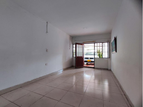 Apartamento En Arriendo En Los Patios. Cod A26000