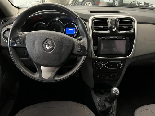 Imagen 7 de 9 de Renault Nuevo Logan Privilege 1.6 16v Gnc
