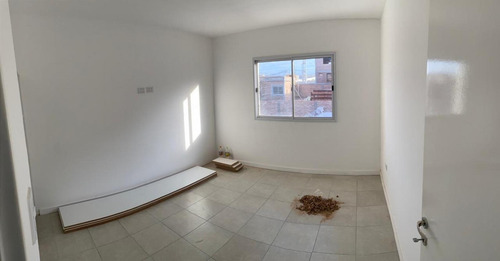 Imagen 3 de 12 de Vendo Duplex Neuquen Barrio Gastronomico