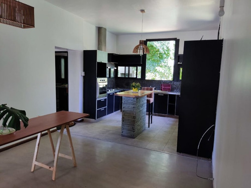 Imagen 8 de 14 de Casa En Venta En Parque Leloir