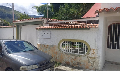 En Venta Anexo En La Urb. La Mara Merida Ve25-007mrd-cper