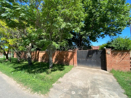Casa En Venta En Campana: Mateo Blanco S/n
