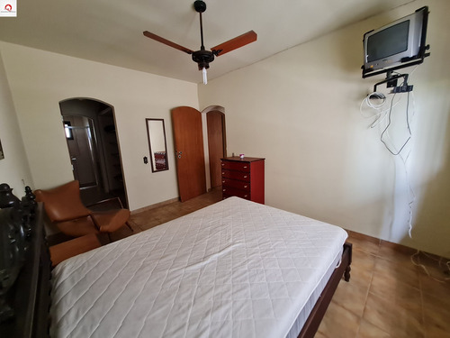Imagem 8 de 14 de Praia Das Pitangueiras, Próximo Ao Mar, 3 Dormitórios (1 Closet E Suíte), Sala Para 2 Ambientes Com Sacada, Vista Para O Mar, 2 Vagas , Lazer - Ap05532 - 68901584