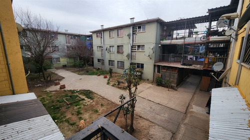 Departamento En Venta De 3 Dorm. En Cerrillos