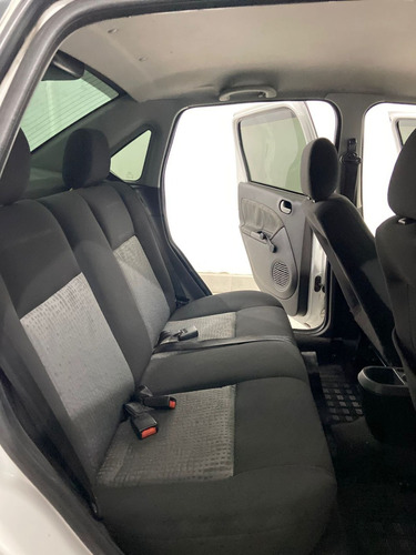 Ford Fiesta Sed. 1.6 8V Flex 4p