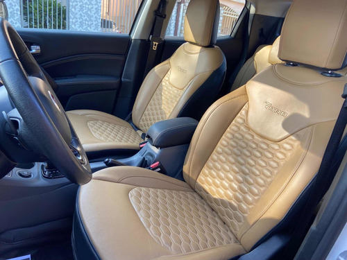 Imagem 13 de 15 de Fiat Toro 2019 2.4 Volcano 16v Flex 4x2 Aut. 4p