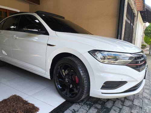 Volkswagen Jetta 1.4 R-line 250 Tsi Flex Aut. 4p