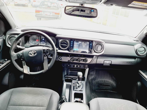 Imagen 10 de 15 de Toyota Tacoma 2018 3.5 Trd Sport At