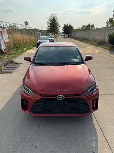 Toyota Yaris 1.5 4P Base At Cvt