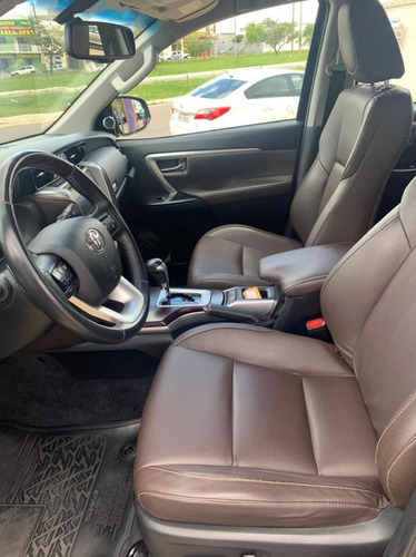 Toyota Sw4 2.8 Tdi Srx 7l 4x4 (aut)