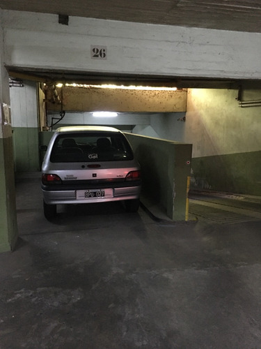 Imagen 1 de 3 de Cochera En Martínez