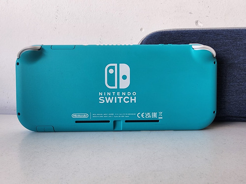 Nintendo Switch Lite Standard 32 Gb + Cargador Y Estuche