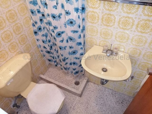 Imagen 19 de 19 de Venta De Apartamento En Montalbán I / Gc 23-804