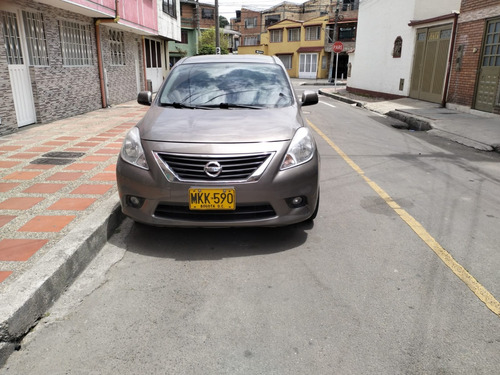 Nissan Versa 1.6 Advance