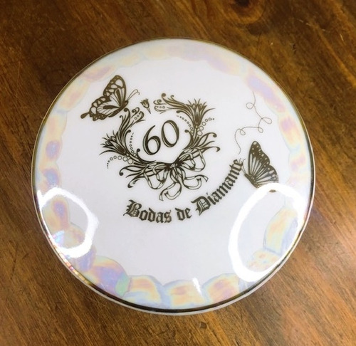 Imagem 2 de 6 de Porta Jóia Em Porcelana Bodas De Diamante 60 Anos 12,5cm