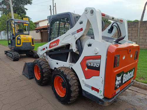 Mini-carregadeira Bobcat S530 Ref.242888