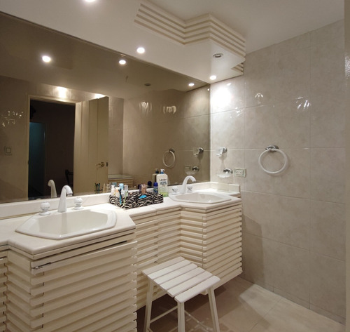 Apartamento En Venta, Las Mesetas De Santa Rosa De Lima, Municipio Baruta