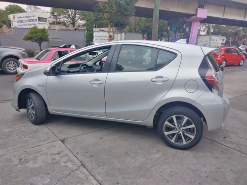 Imagen 5 de 15 de Toyota Prius Hb 5 Ptas Paquete C