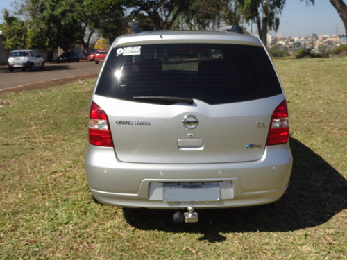 Nissan Grand Livina 2013 Sl 1.8 Flex 7 Lugares Automática