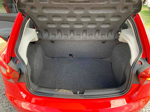 Imagen 12 de 15 de Seat Ibiza 2015 1.6 Style 5p Dsg