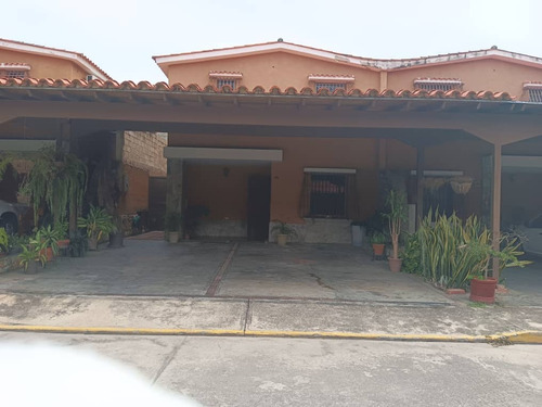 Town House En  Resd Valle Real En El Pueblo De San Diego. Plth-289