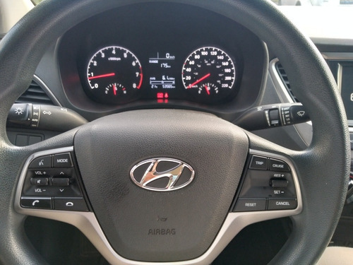 Imagen 13 de 15 de Hyundai Accent 2019 1.6 Sedan Gl Mid Mt