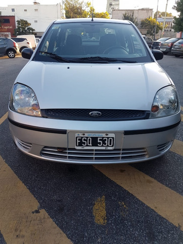Ford Fiesta 1.6 Amb. Plus Año 2006 Km. 122.000
