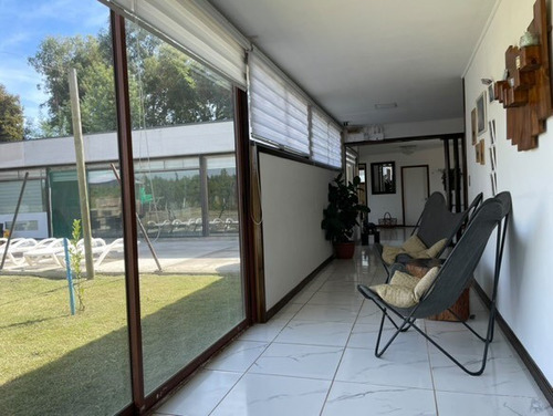 Casa En Venta De 5 Dorm. En Yerbas Buenas